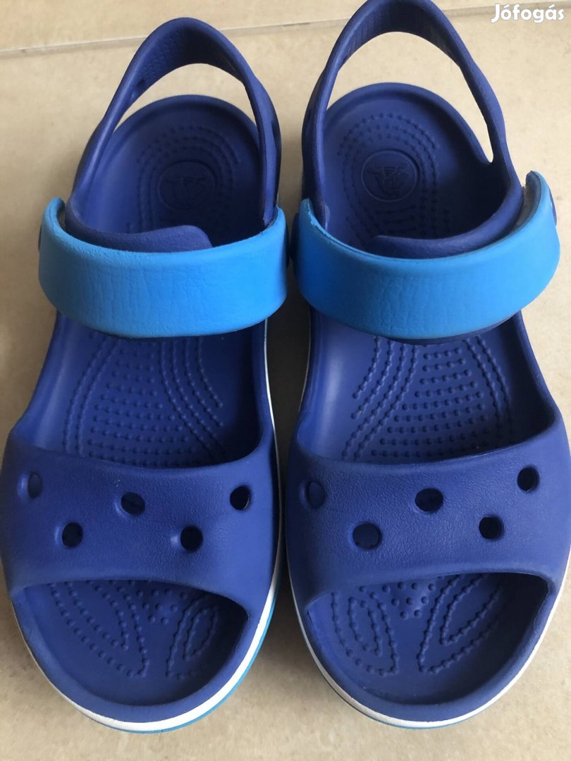 Crocs fiú szandál C 11