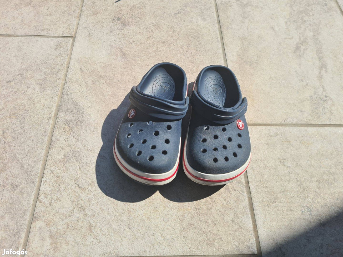 Crocs gyerek papucs J2 (kb 32-es méret)