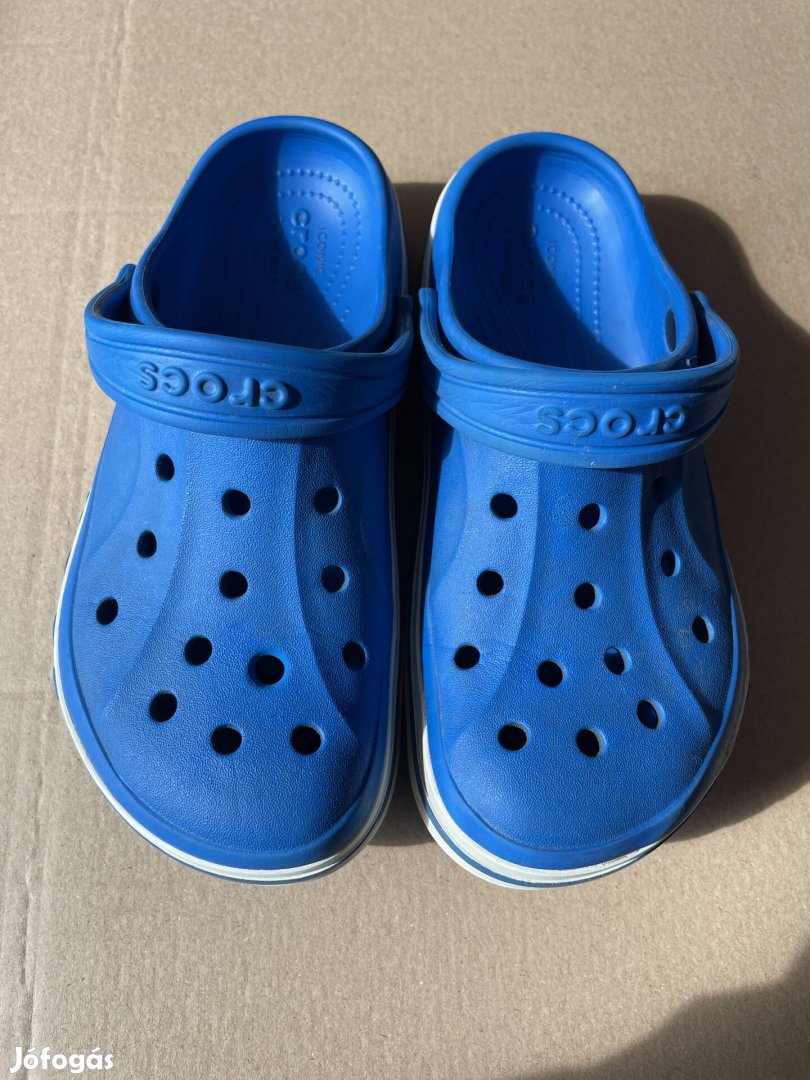 Crocs gyerek papucs klumpa 36?