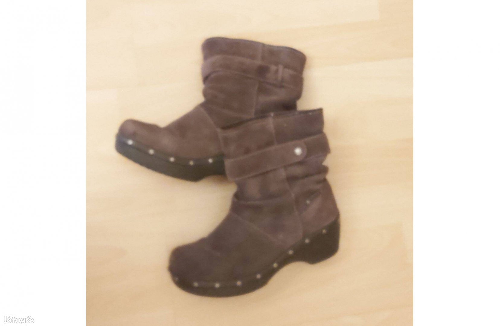 Crocs hasított bőr csizma, W9-es