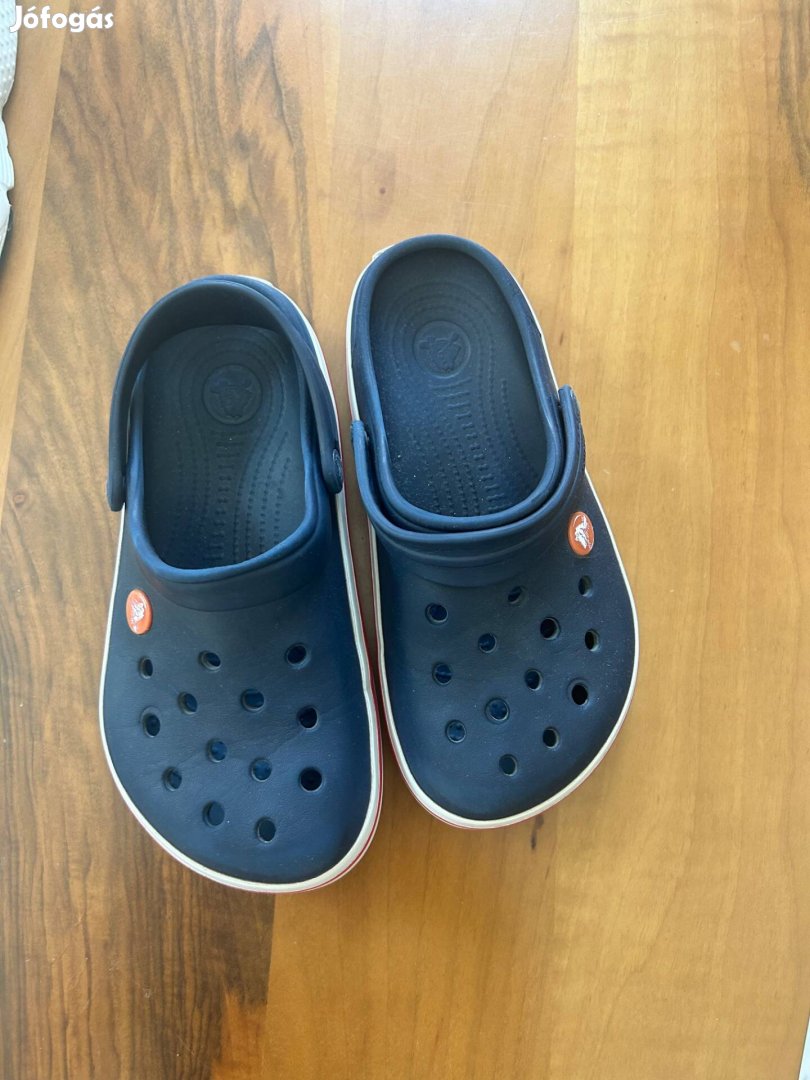 Crocs pabucs mellette ingyen nike cipö