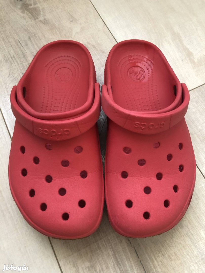 Crocs papucs J 3 