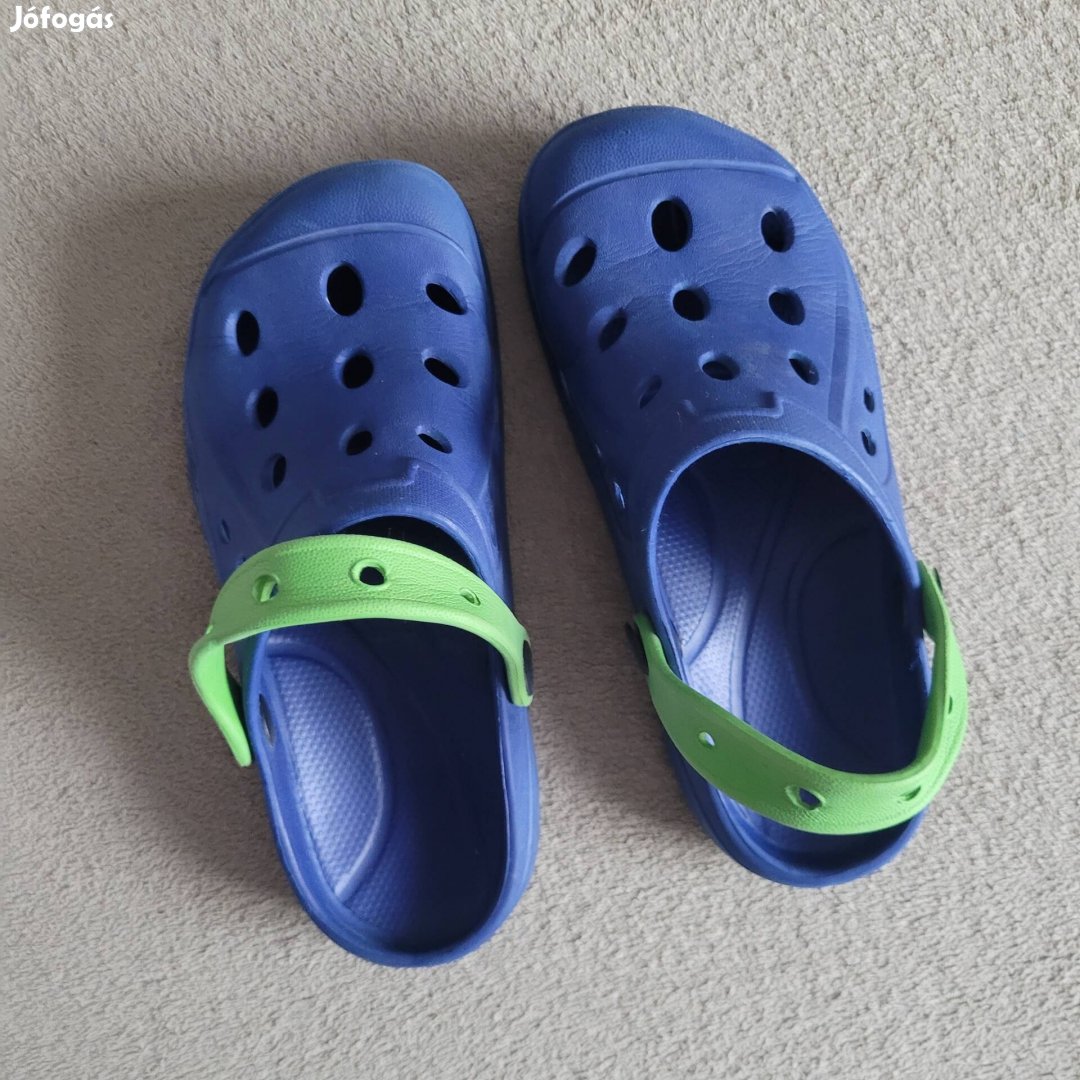 Crocs papucs bth 22,5 cm