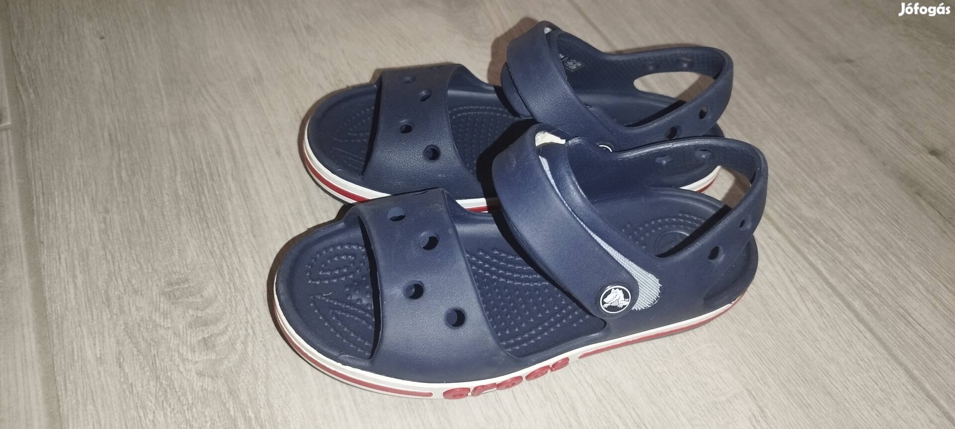 Crocs szandál  C11