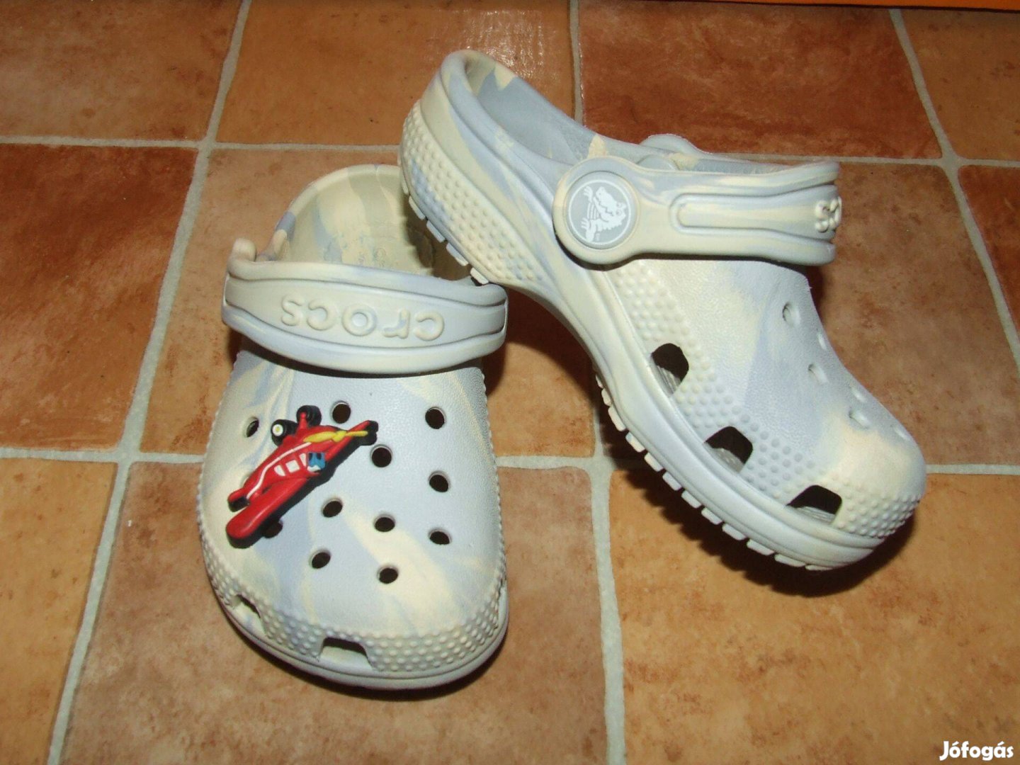 Crocs szandál + Repcsi klipsz 22-23 méret (C 6)