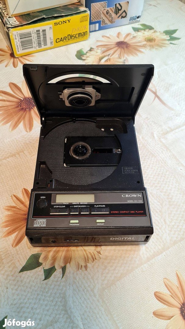 Crown CD-110N discman lejátszó,hibás