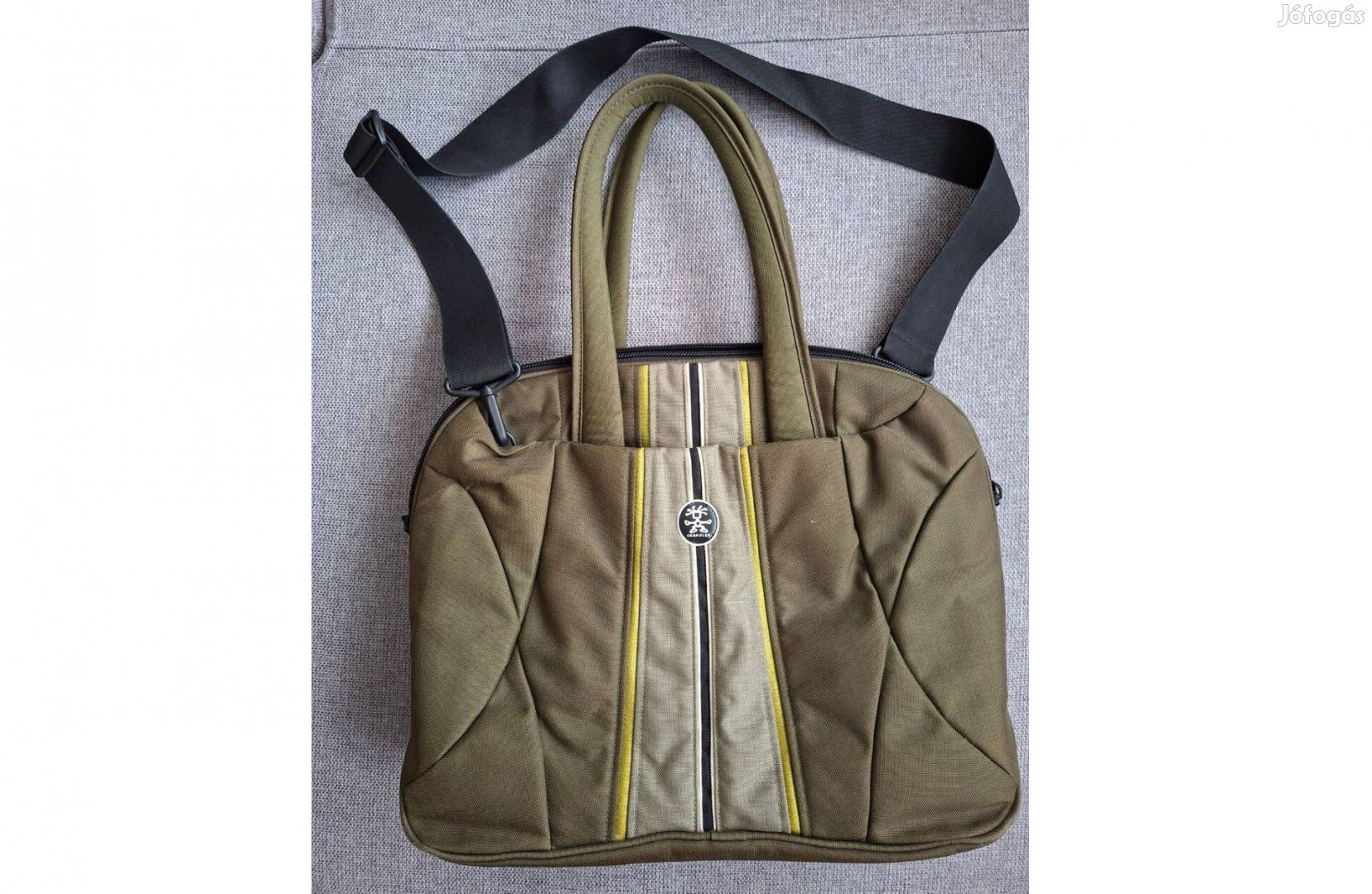 Crumpler laptoptáska