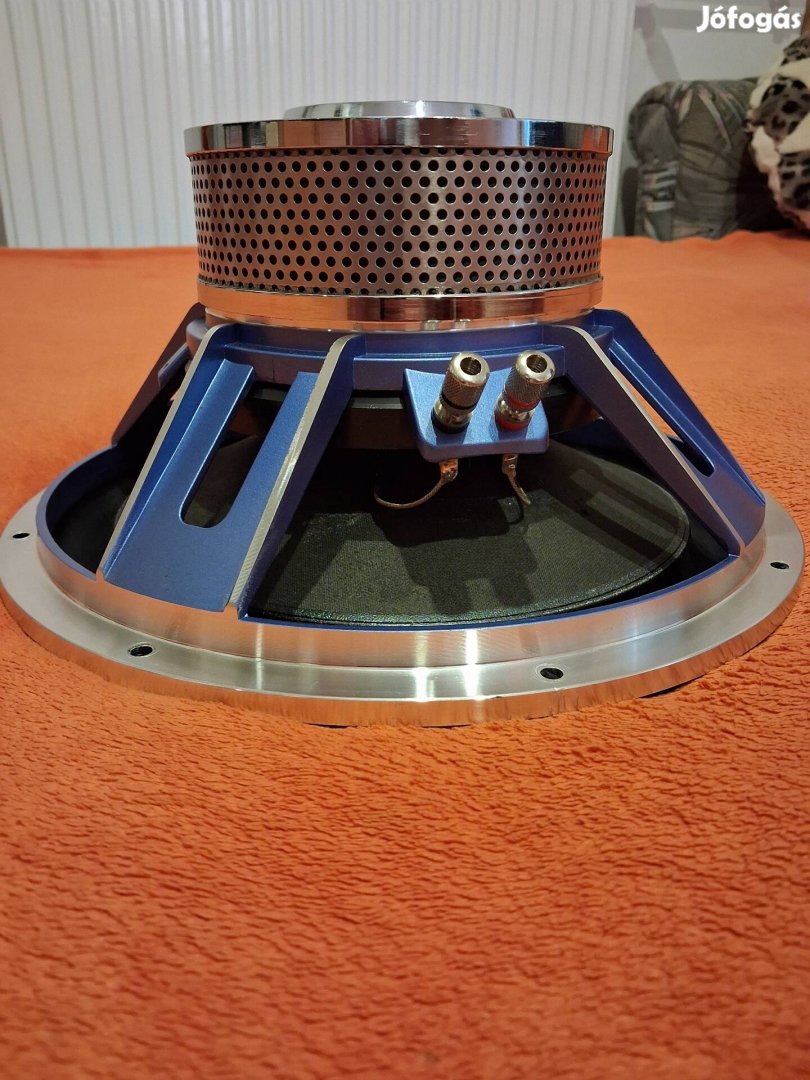 Crunch fatboy mélynyomó.500w rms