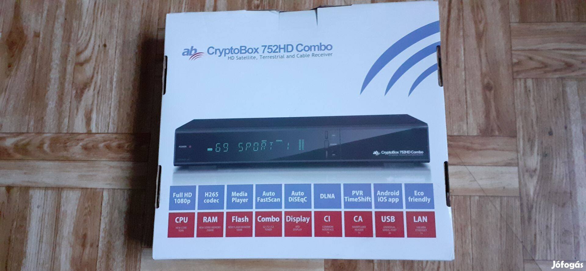 Cryptobox 752HD Combo-Triple DVB-T2/S2/C HD Vevő