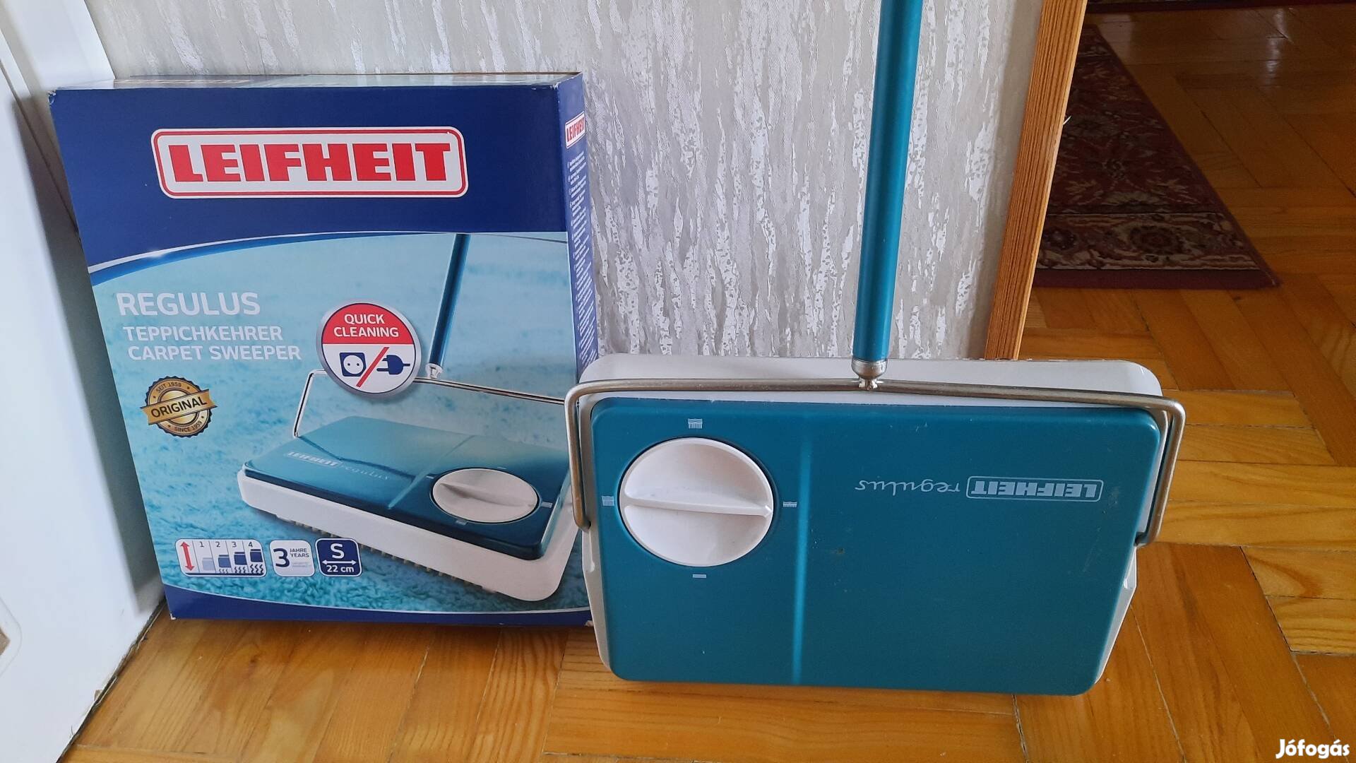 Csak kipróbált állapotú mechanikus szőnyegseprű (Tili-Toli) eladó