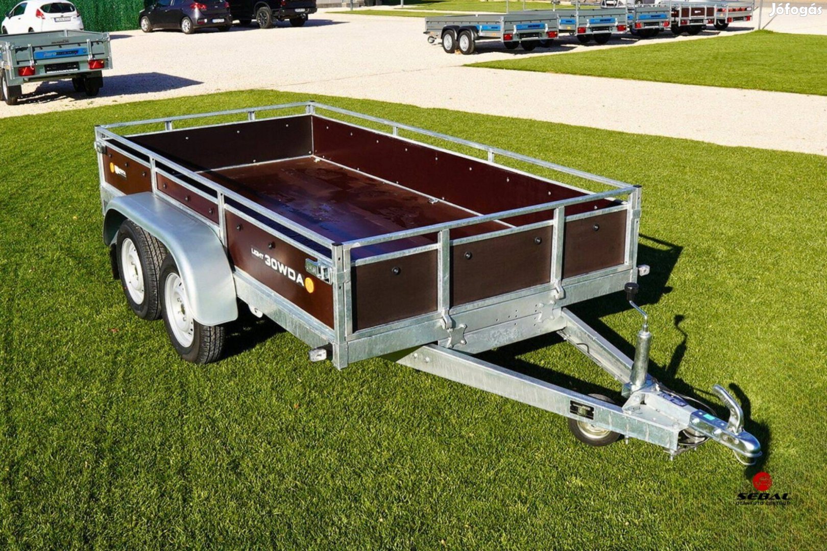 Csak november 30-ig! Debrecenben új fa oldalfalas utánfutó rendszámmal