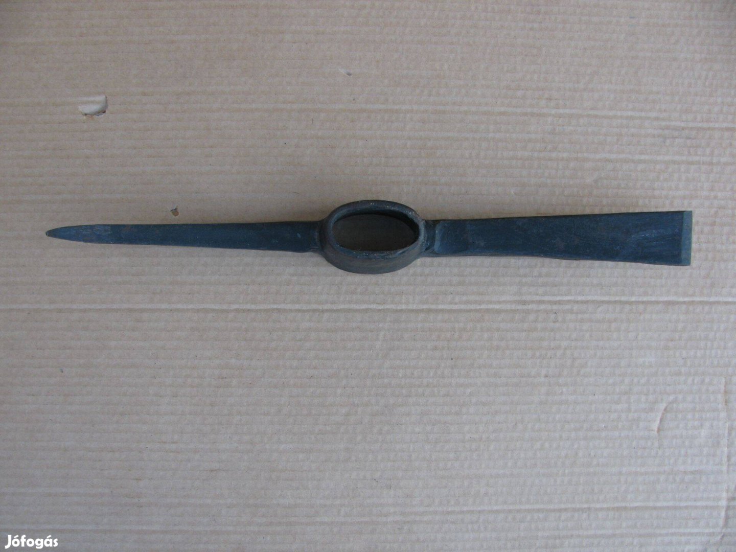 Csákány kovácsolt vas