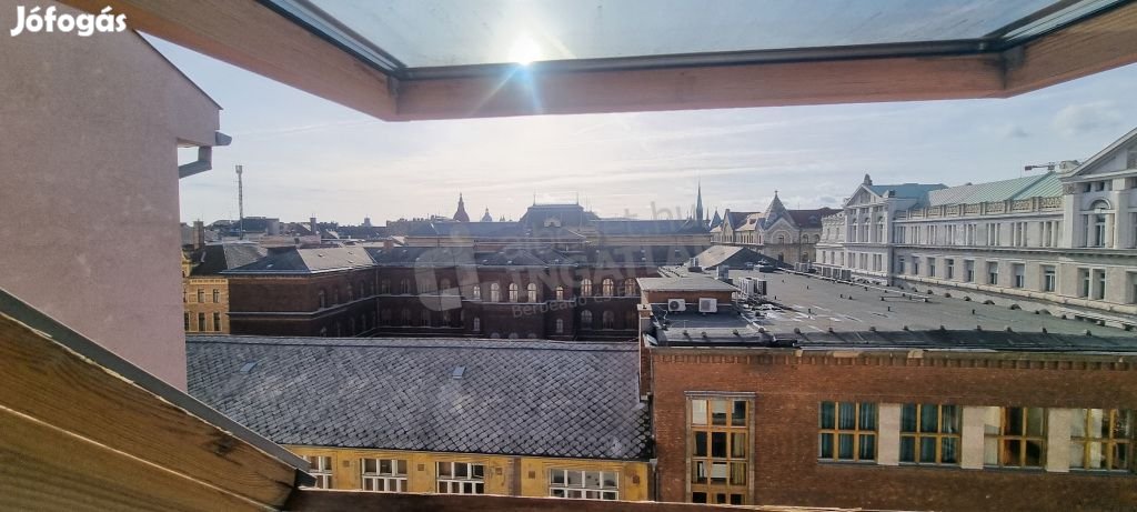 Család és állatbarát! Lipóvárosban Stollár Béla utcában  4 szobás
