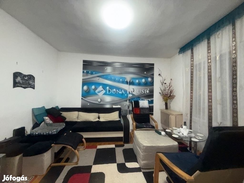 Családi ház Vecsés csendes részén