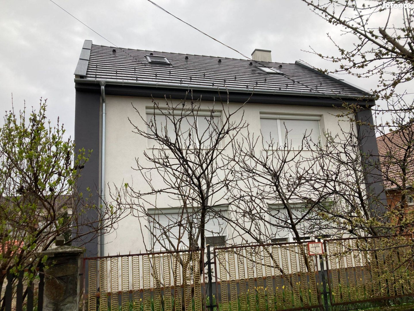 Családi ház (Sárvár Isaszeg utca)