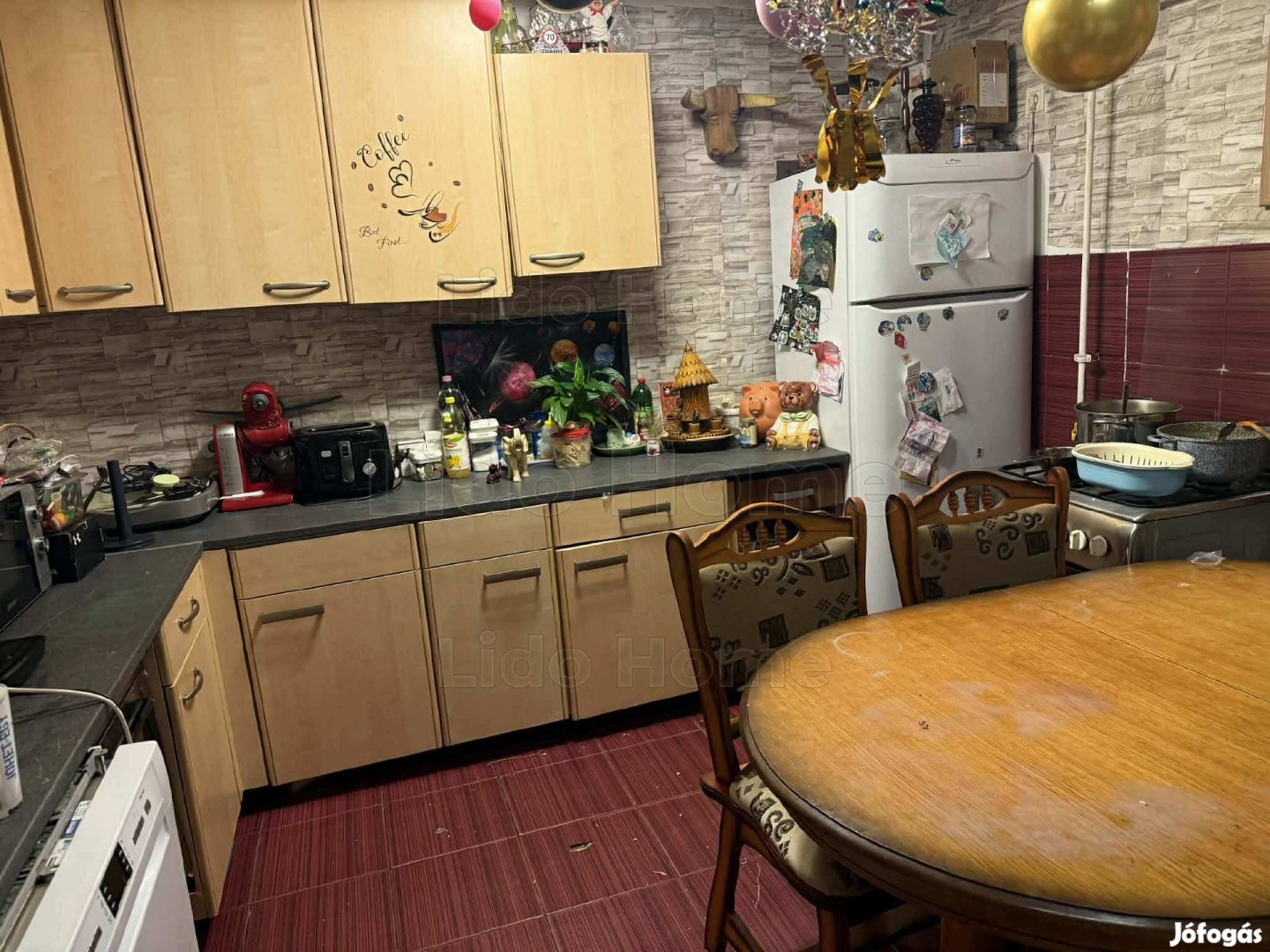 Családi ház eladó Aba város központjában