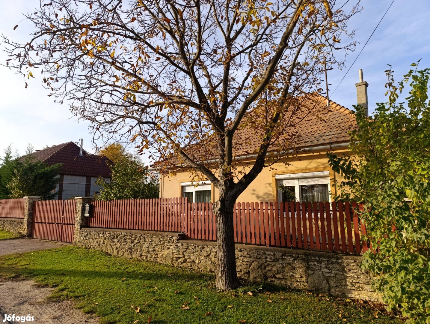 Családi ház eladó Bakonyszentlászlón