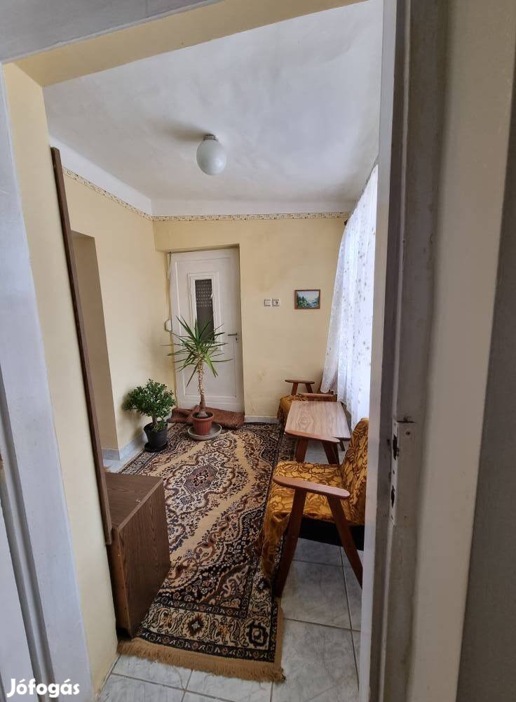 Családi ház eladó Múcsony központi helyén