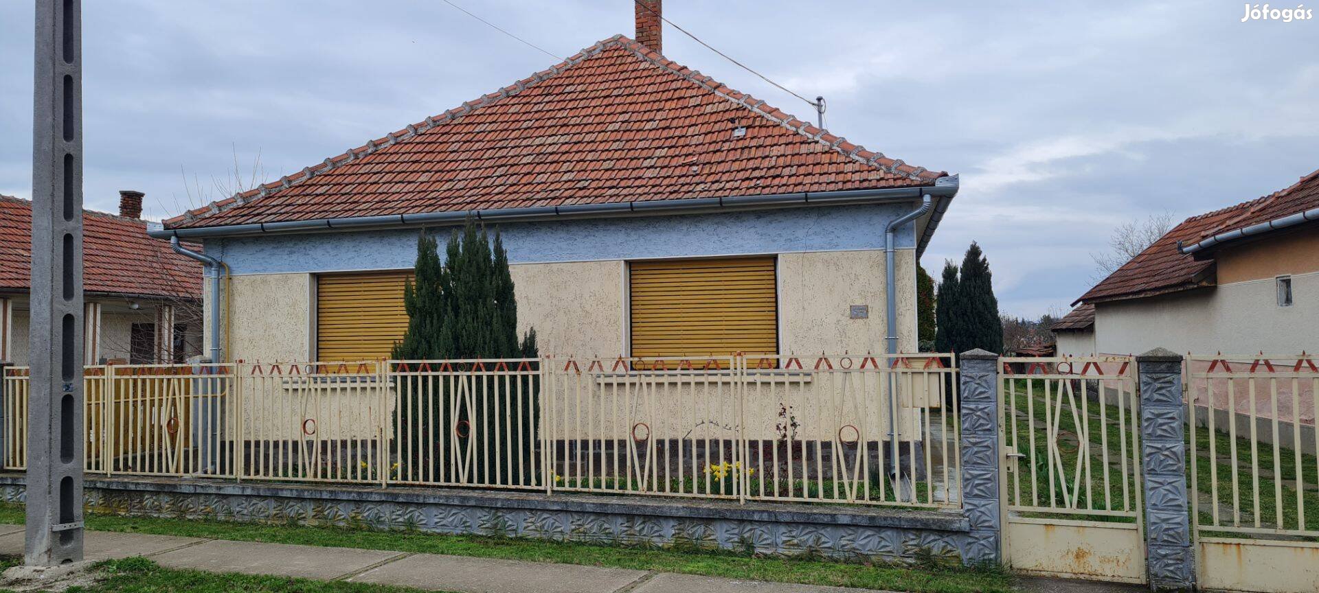 Családi ház eladó Viszneken