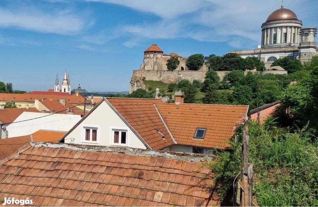 Családi ház és panzió Esztergomban a Szent Tamás-hegyen