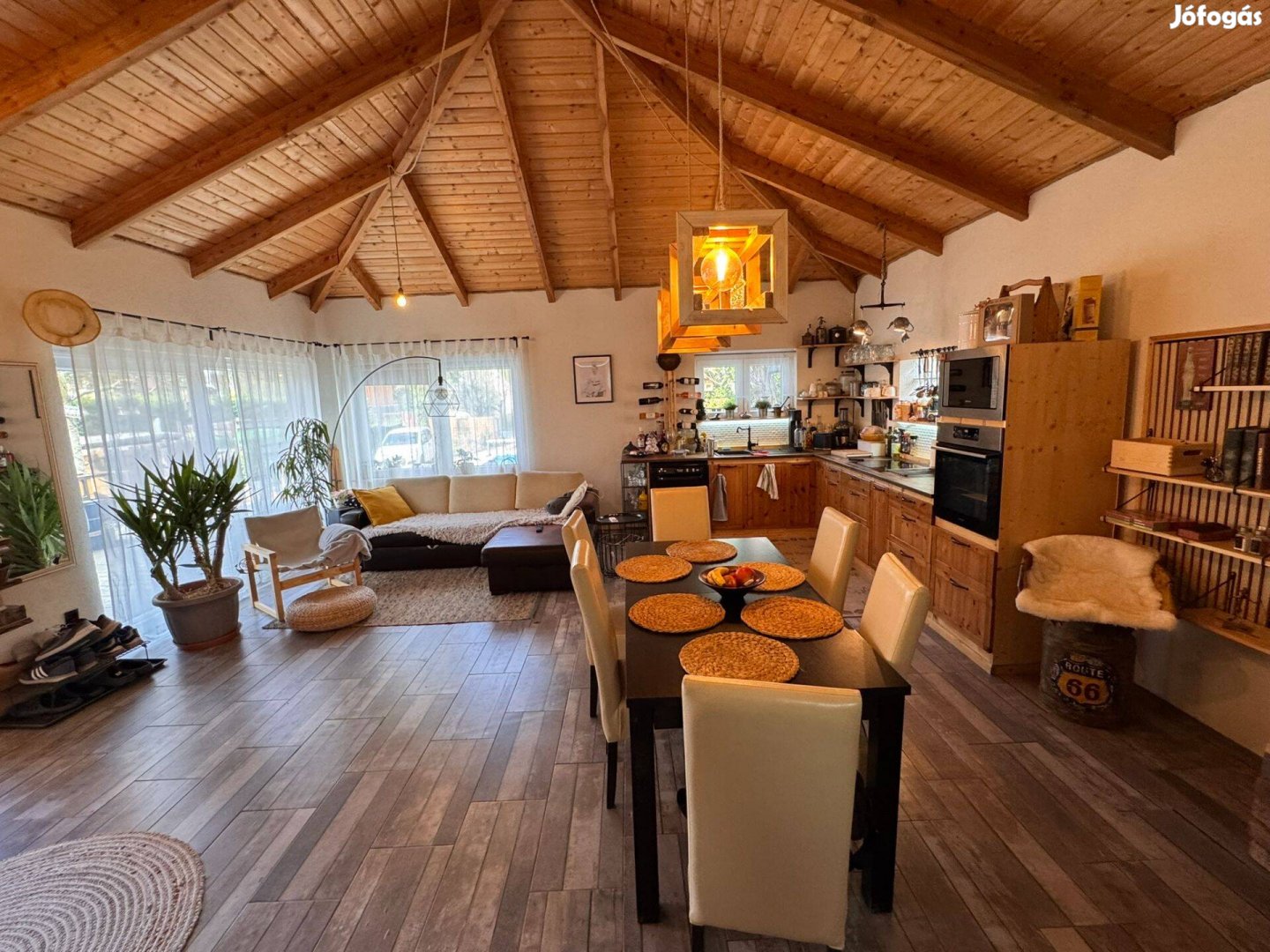 Családi ház minőségű nyaraló a Duna közelében Kiskunlacházán