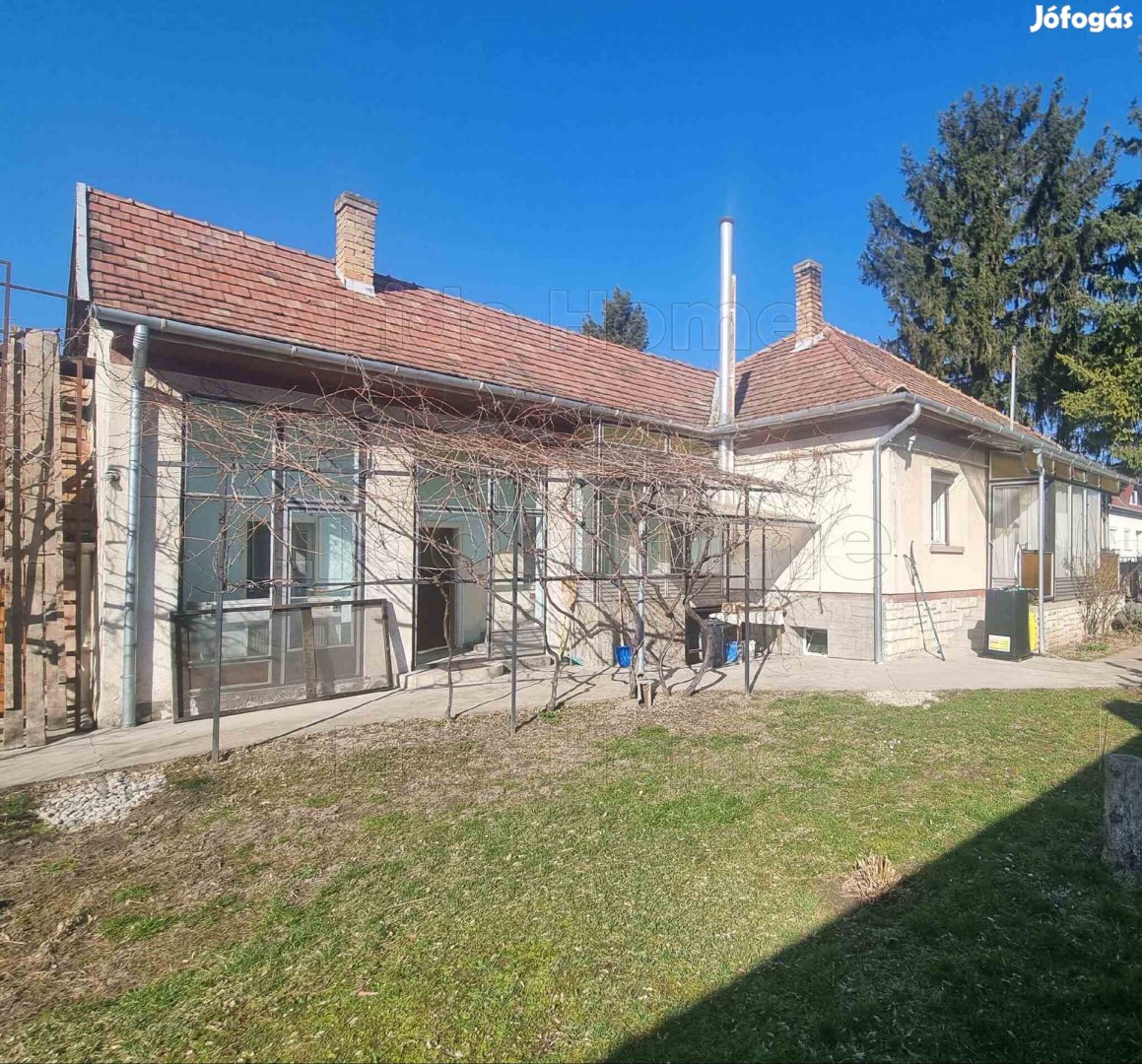 Családi ház nagy területtel Siófok-Kilitin eladó!
