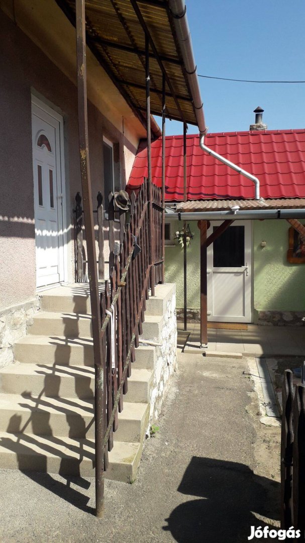 Családi házat keresők részére megvételre ajánlom, Eger
