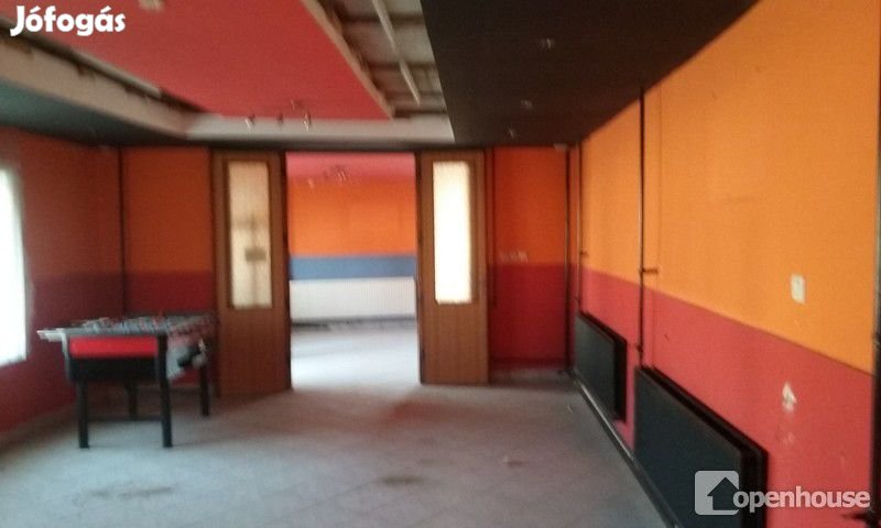 Családi házzá alakítható vendéglátó egység eladó Adorjánházá