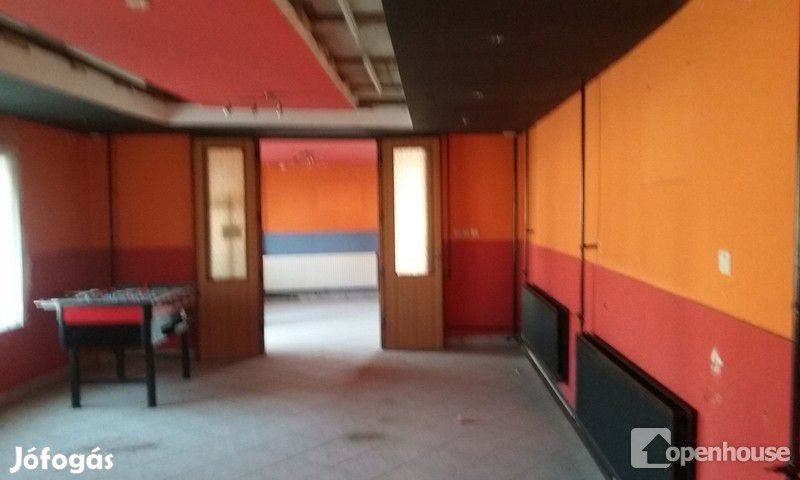 Családi házzá alakítható vendéglátó egység eladó Adorjánházá