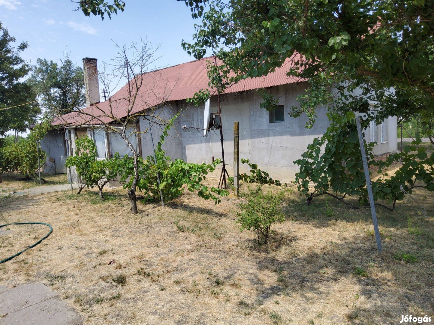 Családiház sürgősen eladó