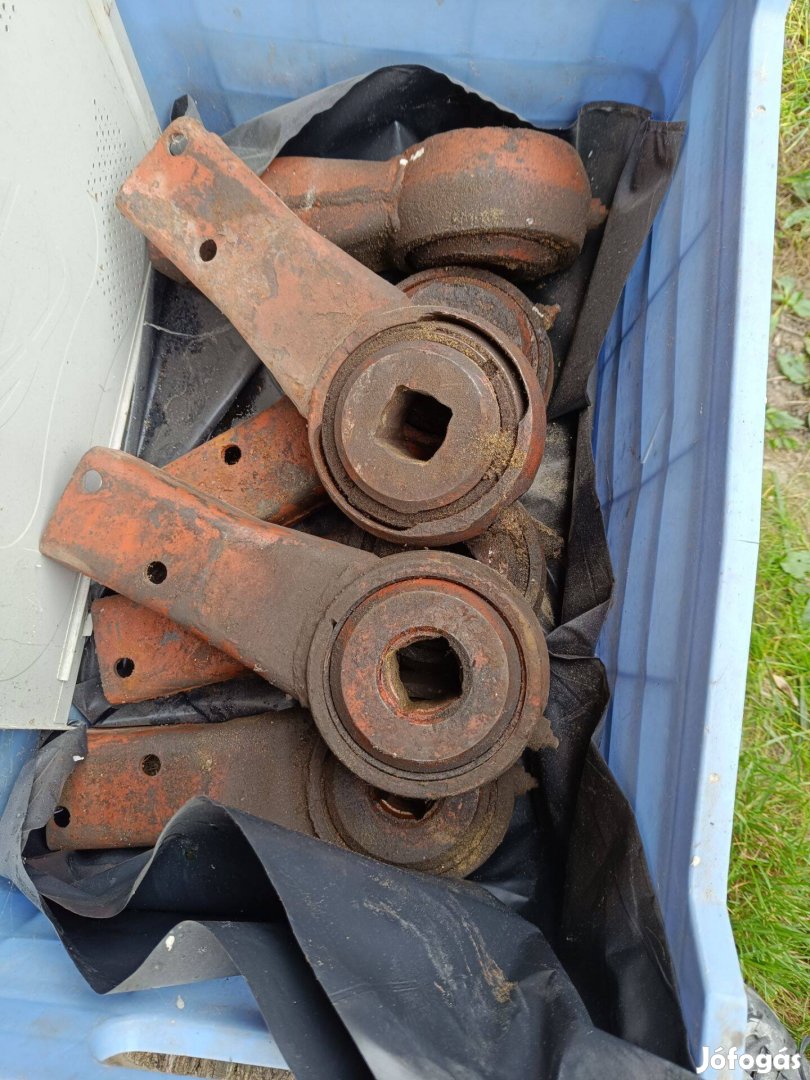 Csapágy négyszögtengelyhez,tárcsához