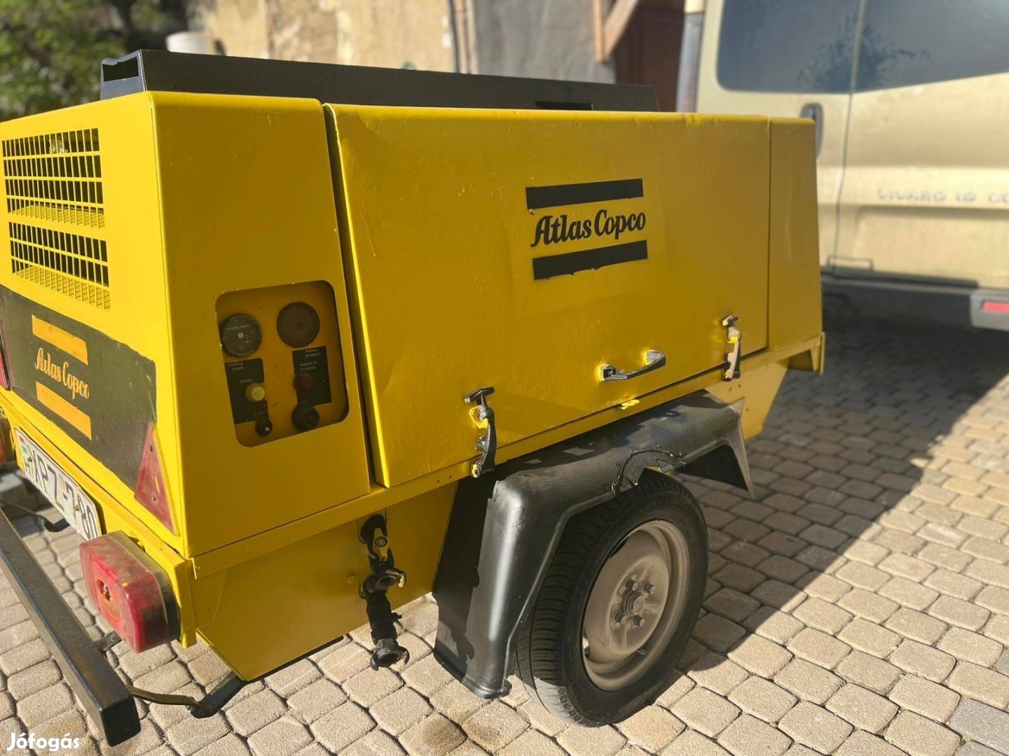 Csavarkompresszor eladó atlas copco