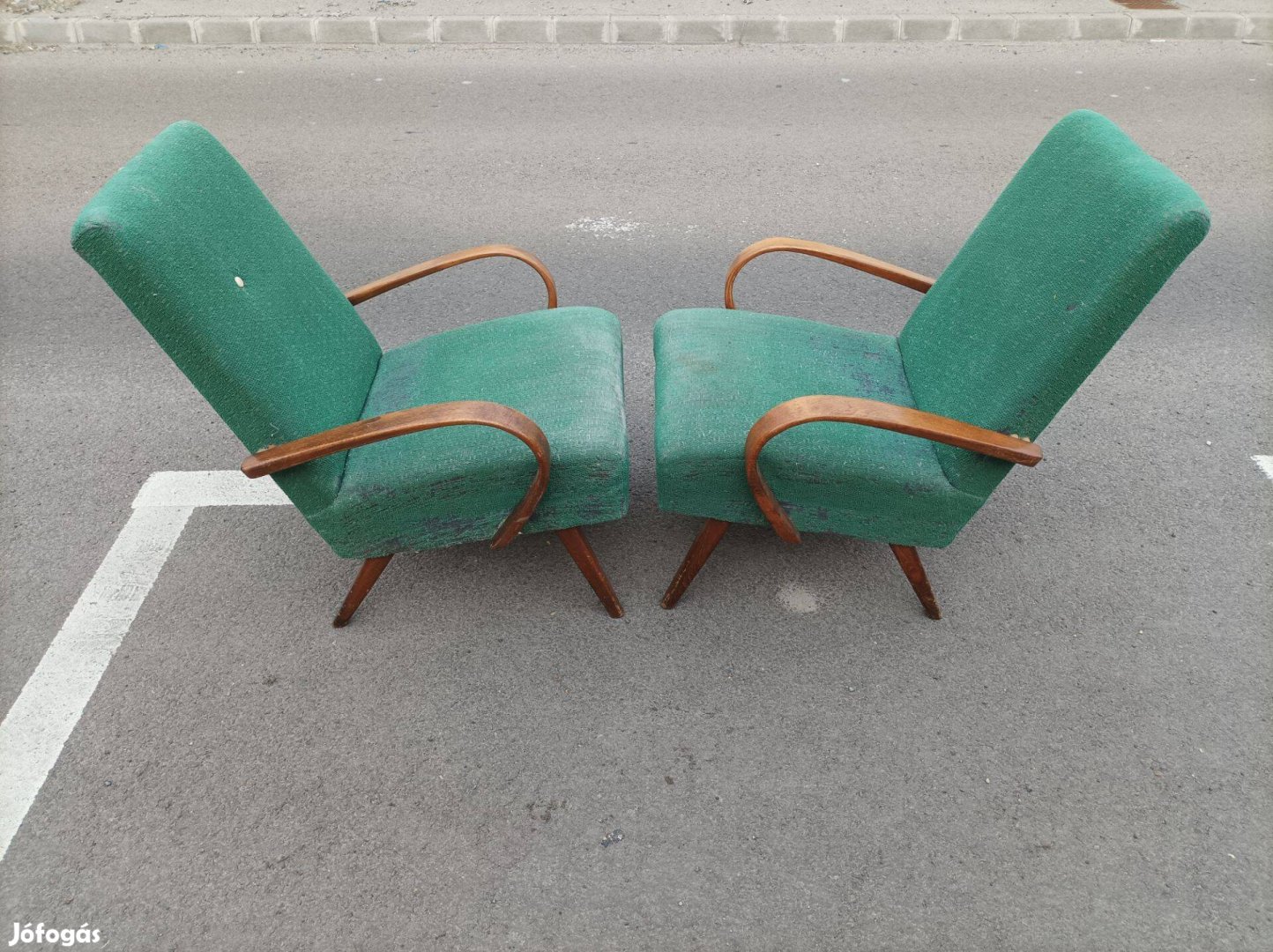 Cseh fotelek párban