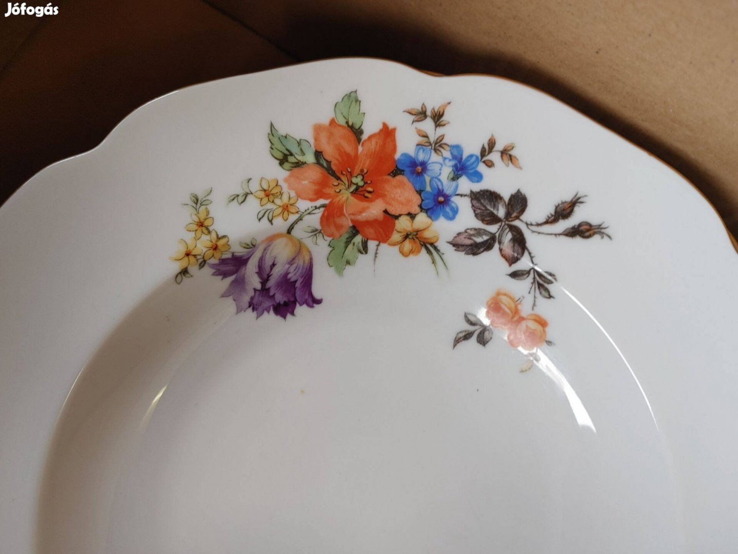 Cseh virágos tányérok 4 db mély 6 db lapos