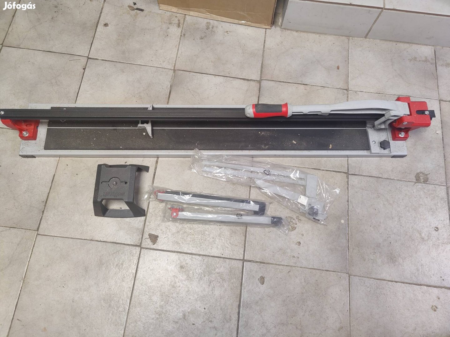 Csempe vágó Ztrust PCV