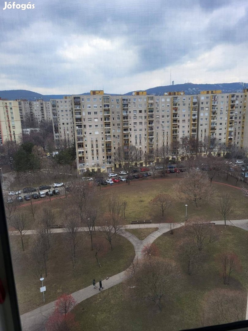 Csend, panoráma, zöldövezet ritka lehetőség Gazdagréten!