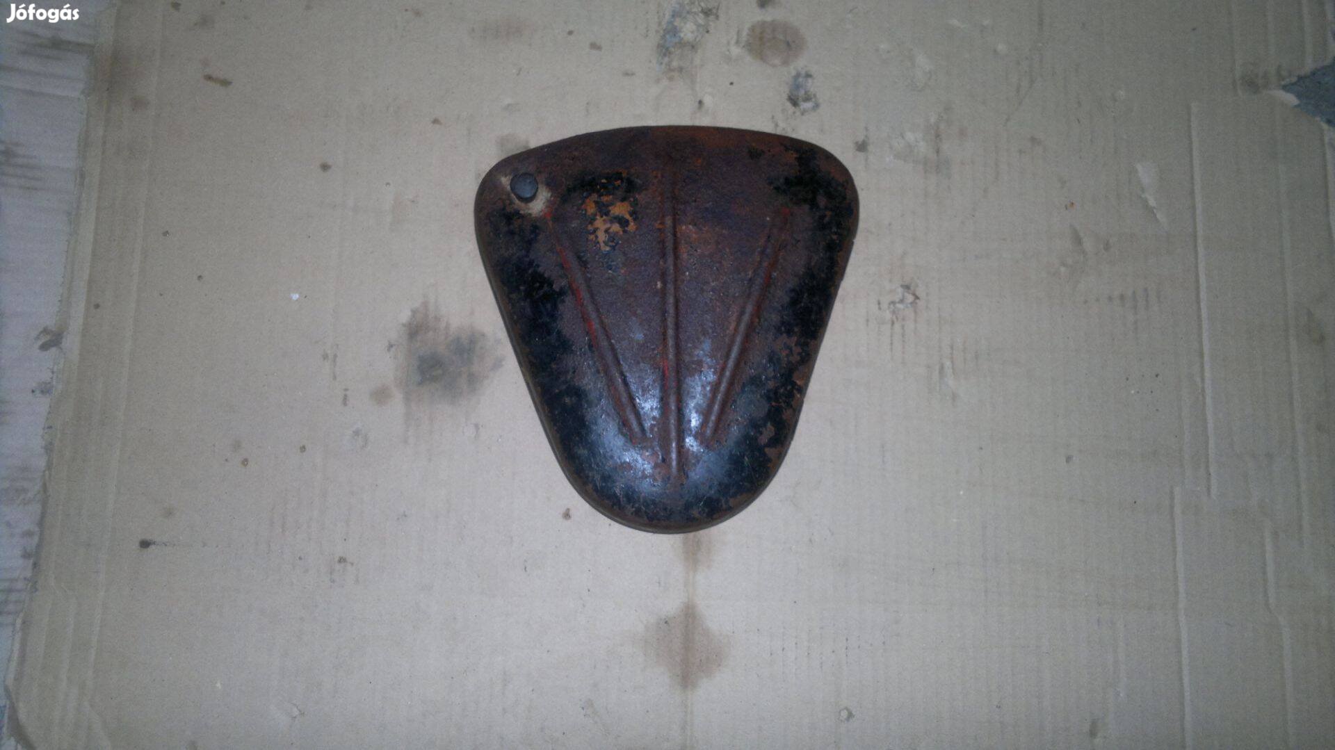 Csepel 125 jobb oldali oldaldoboz