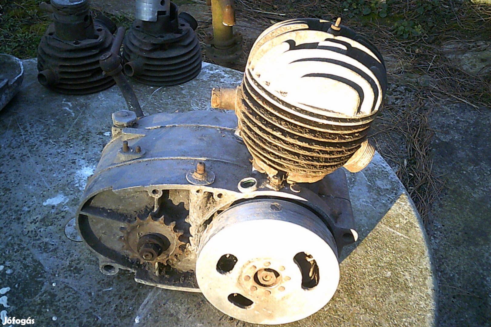 Csepel 125 motor alkatrészek