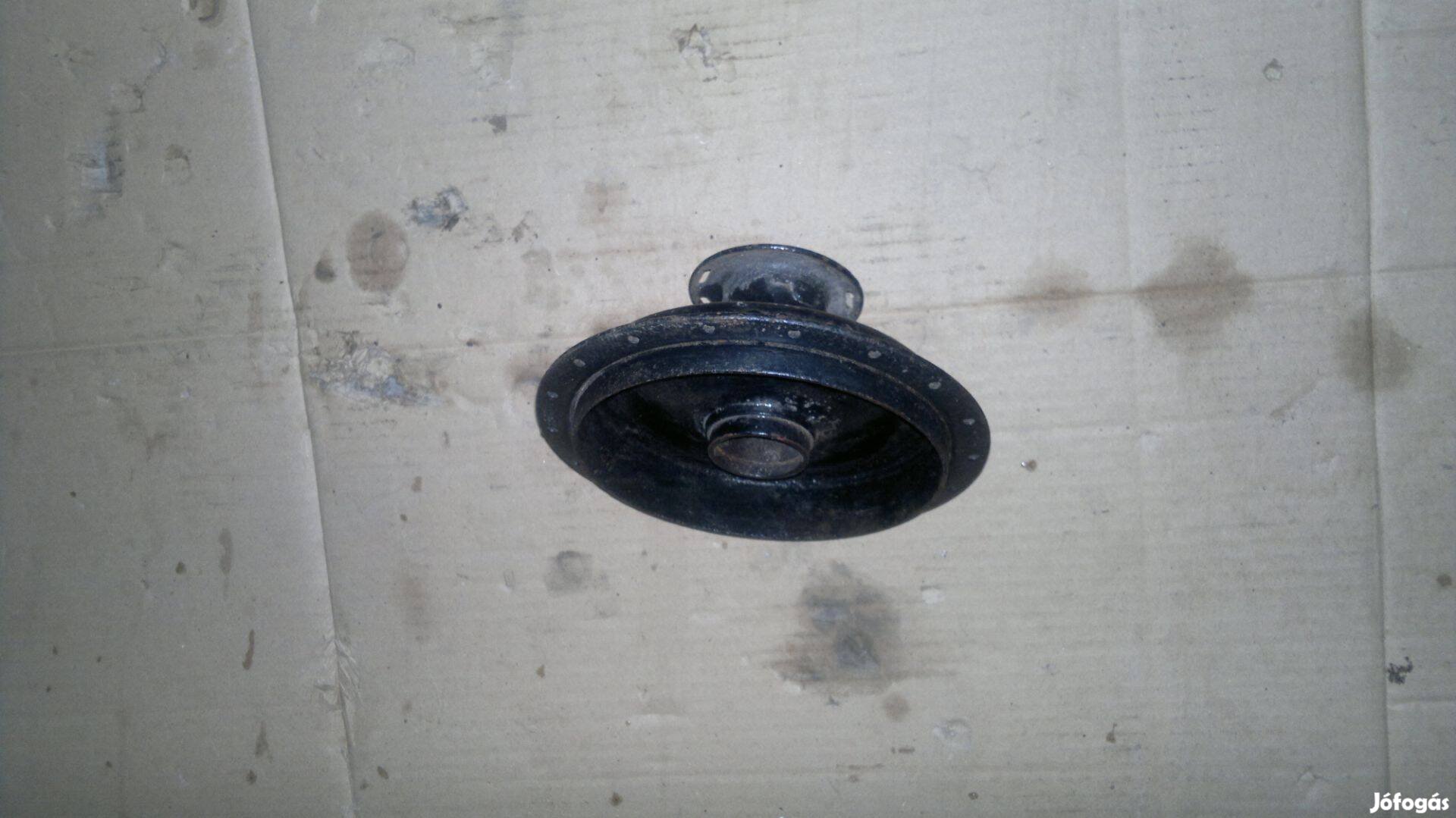 Csepel 125 t-d elsö kerékagy