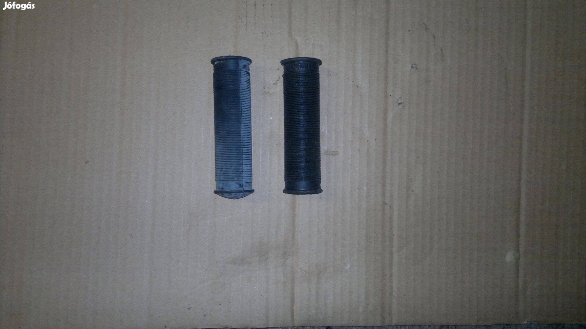 Csepel 125 uj markolat gumi pár