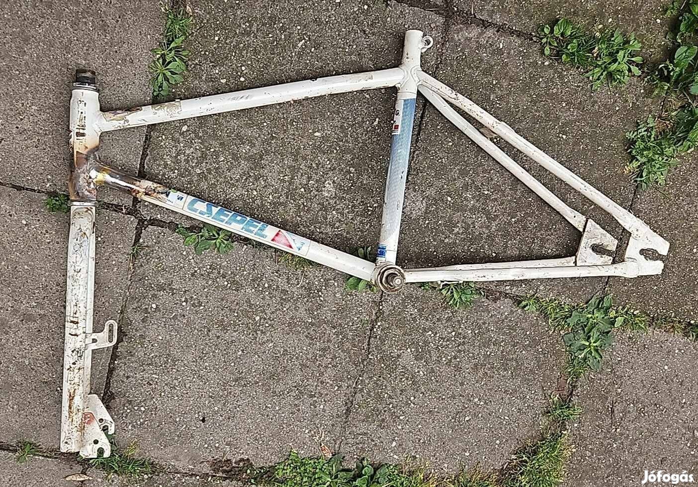 Csepel BMX hegesztett váz es par alkatresz hozza elado