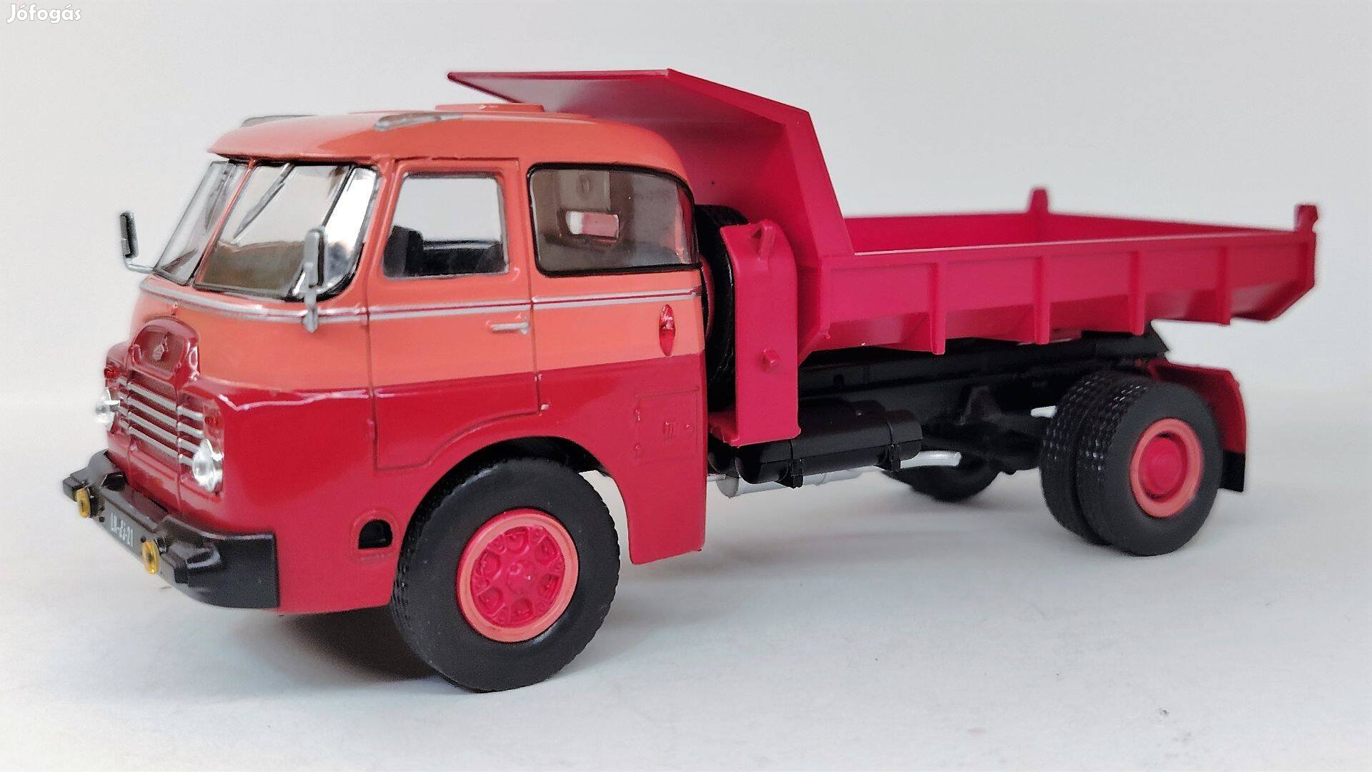 Csepel D-711.00 billencs modell 1:43 új bontatlan eladó