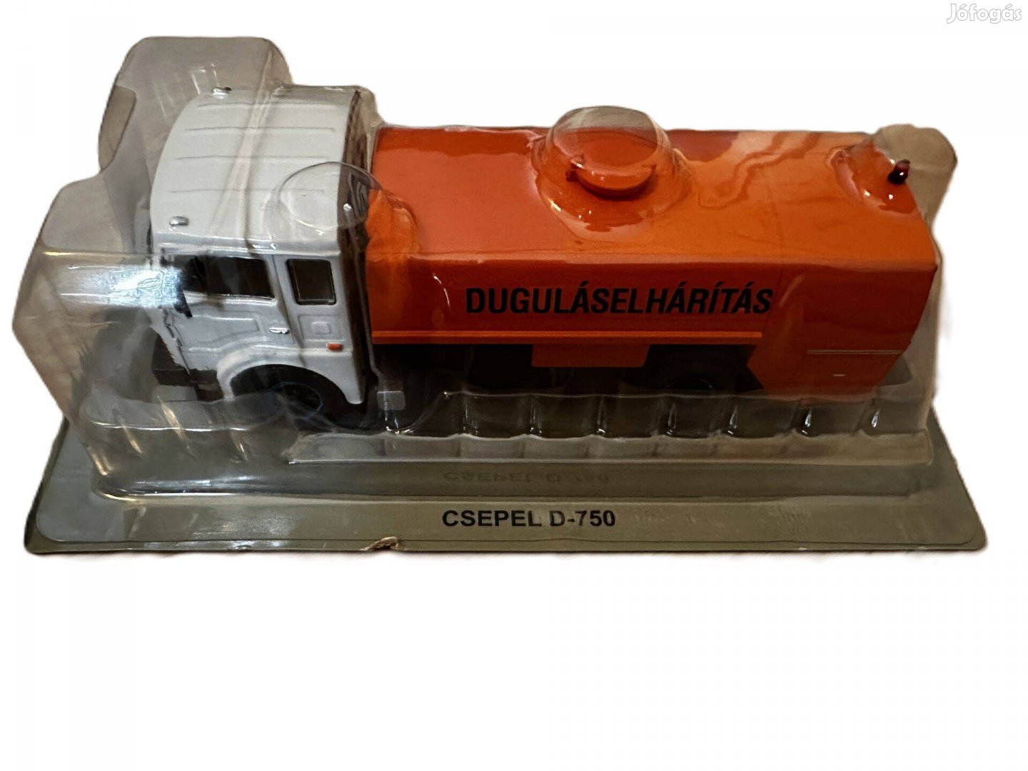 Csepel D-750 1:43 modell