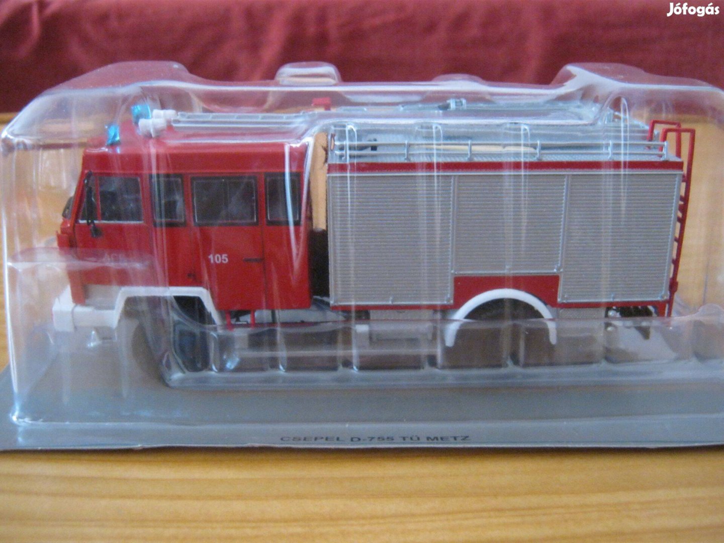 Csepel D-755 TÜ. Metz 1:43-as méretarányú tűzoltóautó /Deagostini/
