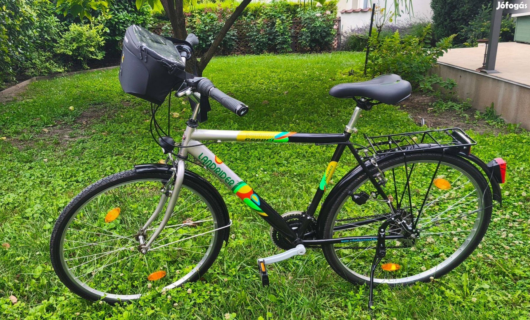 Csepel Schwin Landrider 28" férfi trekking kerékpár kényelmi extrákkal
