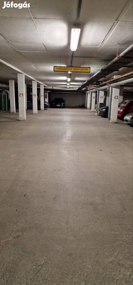 Csepelen, Csillagtelepen Garázs, Fűtött Teremgarázs Parkolóhely Eladó
