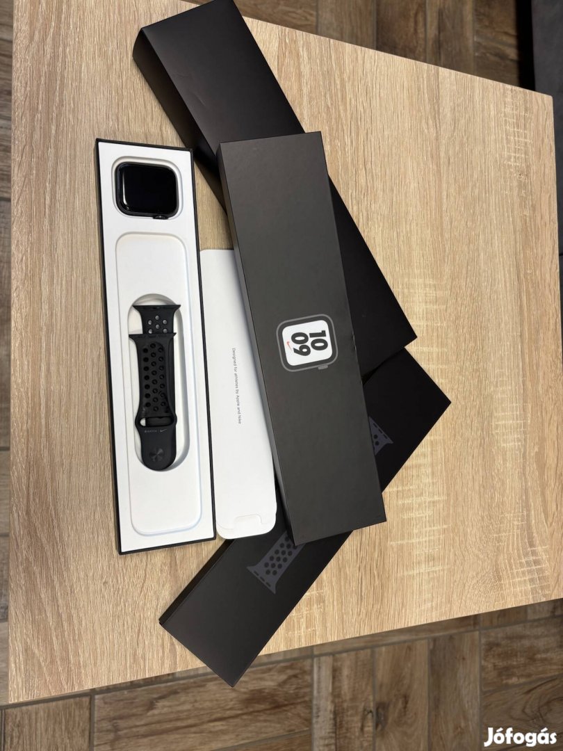 Csere vagy eladó Apple watch se 44 mm-es!!