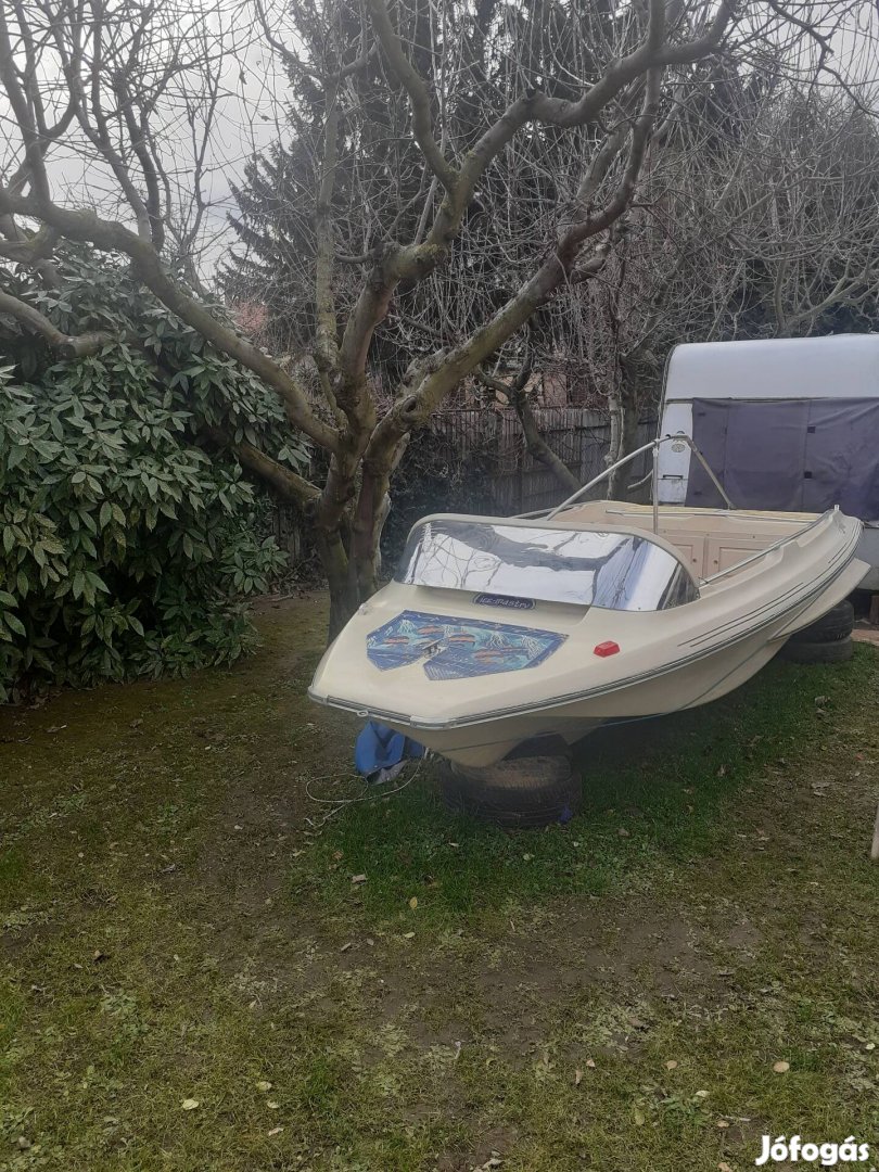 Cserelnek   csonakra  motor  csonakra !!!