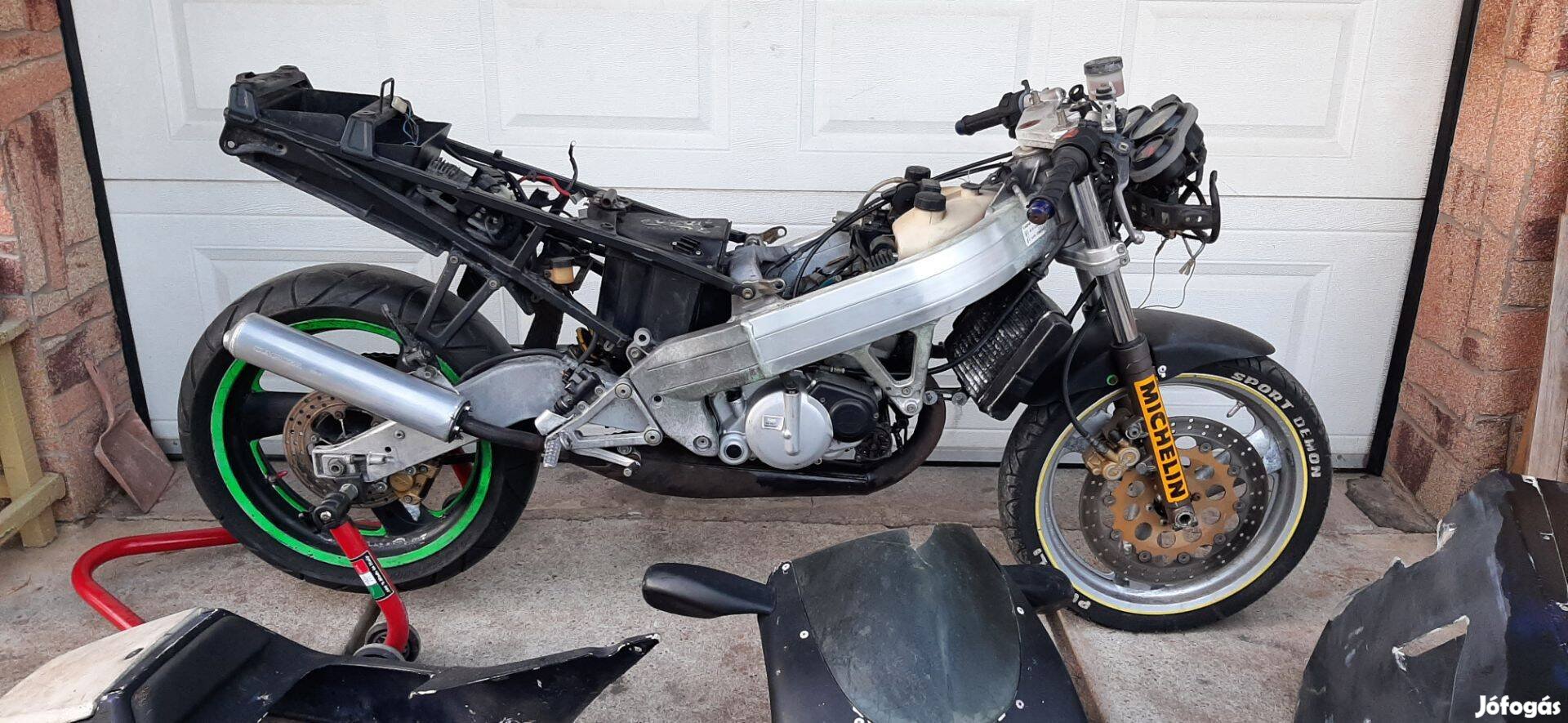 Cserélném Ritka Cagiva Mito alkatrészeit egyben Simson -ra