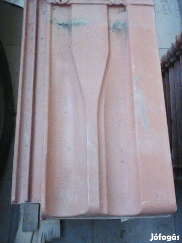 Cserép, tangó
